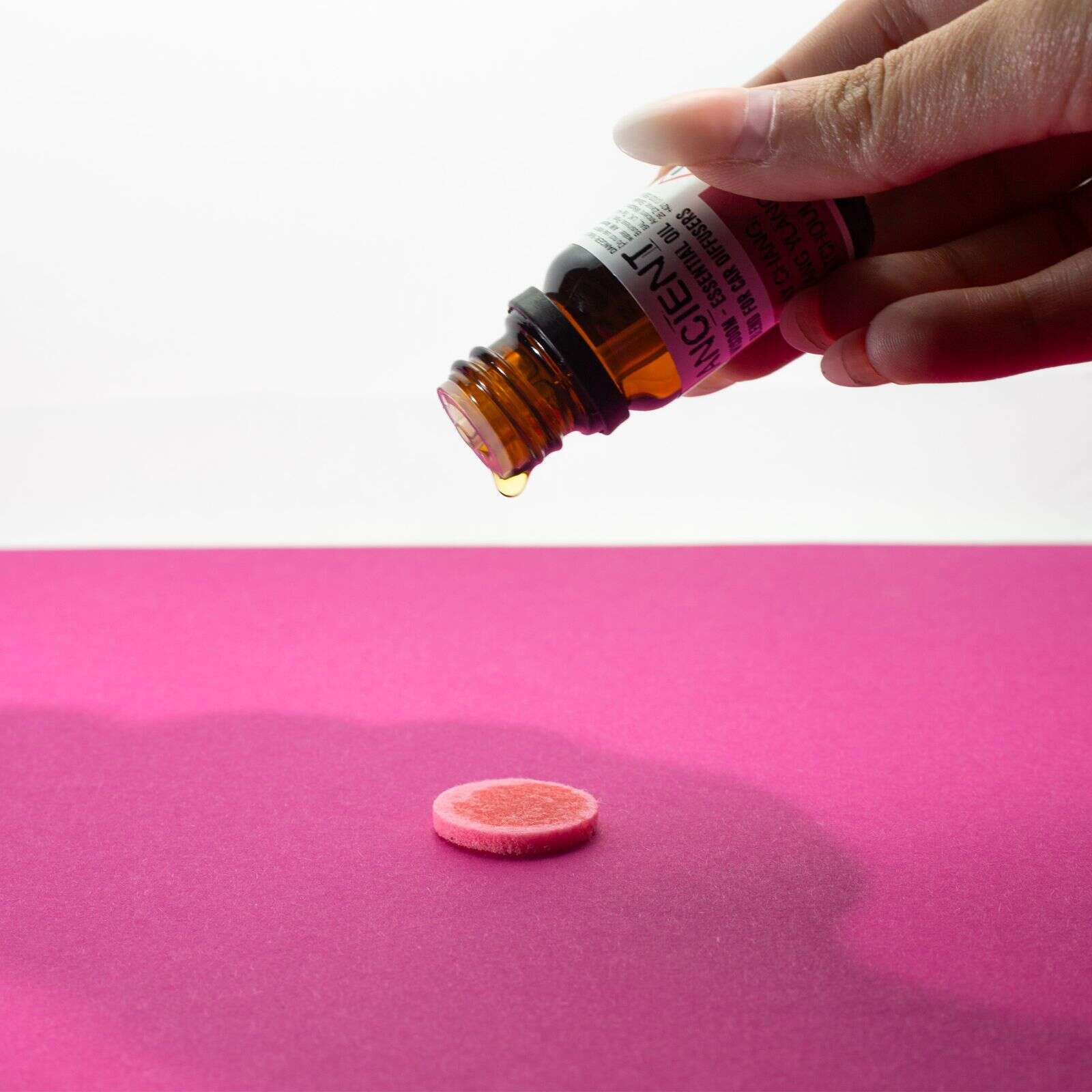 Aromaterapeutyczna mieszanka do auta — Skupienie na drodze 10 ml - obrazek 6